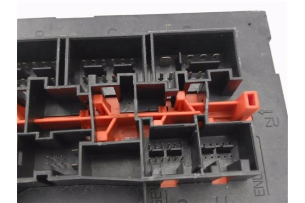 Recambio de centralita para audi a3 (8p1) 2.0 tdi 16v referencia OEM IAM 8P0907279A F005VOO219 