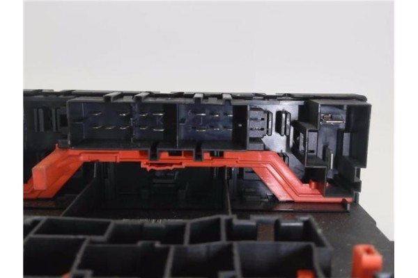Recambio de centralita para audi a3 (8p1) 2.0 tdi 16v referencia OEM IAM 8P0907279A F005VOO219 