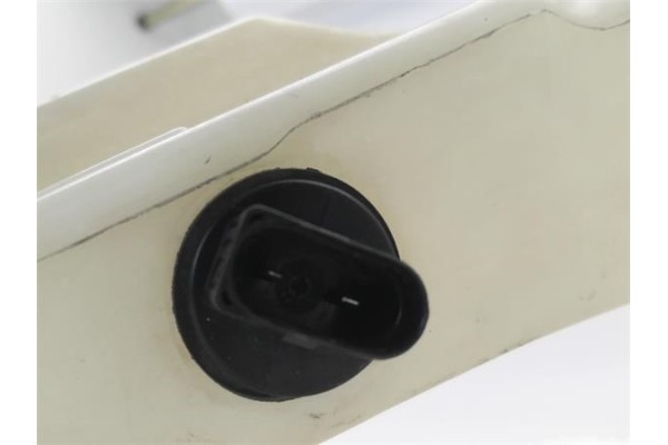 Recambio de deposito limpiaparabrisas para audi a4 avant (8e) 1.8 t referencia OEM IAM 8E9955451AB  