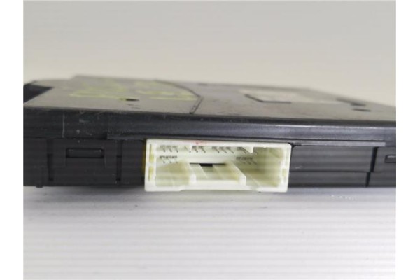 Recambio de centralita para toyota prius + (zvw40) 1.8 advance referencia OEM IAM 89221471211 50117115 