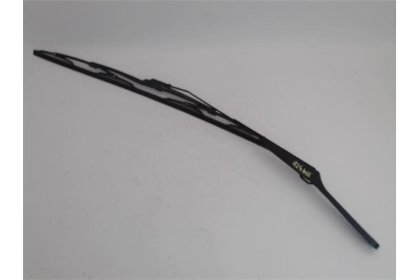 Recambio de brazo limpiaparabrisas delantero derecho para citroen berlingo 1.6 hdi 75 600 first furgón referencia OEM IAM   