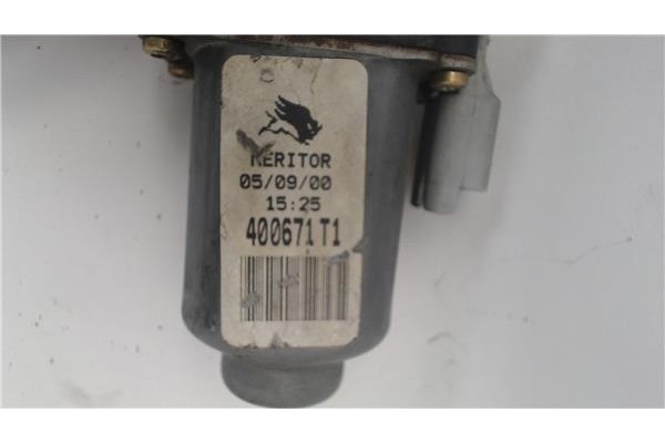 Recambio de mecanismo elevalunas delantero derecho para citroen saxo referencia OEM IAM 9222G9  