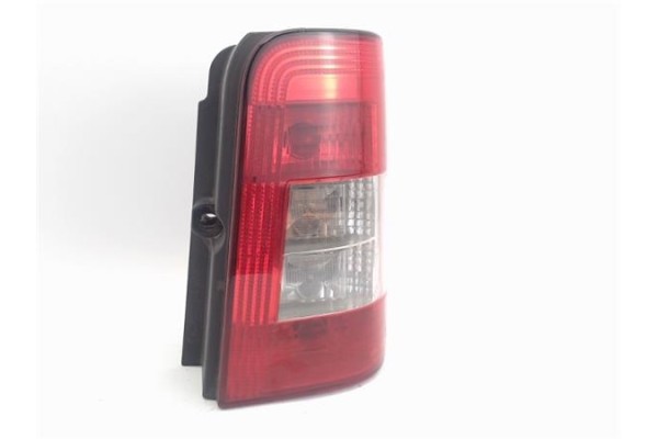 Recambio de piloto trasero derecho para citroen berlingo 1.6 hdi 75 600 first furgón referencia OEM IAM   