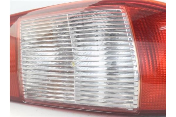 Recambio de piloto trasero derecho para ford mondeo iii ranchera familiar (bwy) 2.0 tdci referencia OEM IAM 1S7X13A412CB  