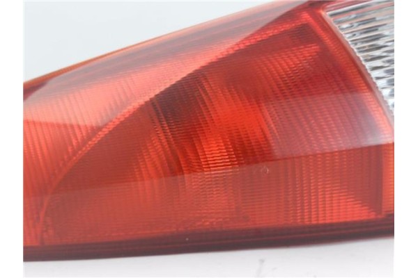 Recambio de piloto trasero derecho para ford mondeo iii ranchera familiar (bwy) 2.0 tdci referencia OEM IAM 1S7X13A412CB  