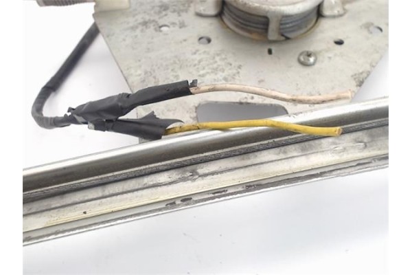 Recambio de mecanismo elevalunas delantero izquierdo para ford focus berlina (cap) referencia OEM IAM 1738645  