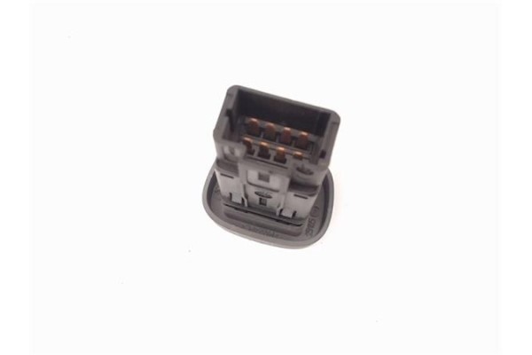Recambio de interruptor luces emergencia para renault clio ii fase i (b/cb0) referencia OEM IAM 8200634256  