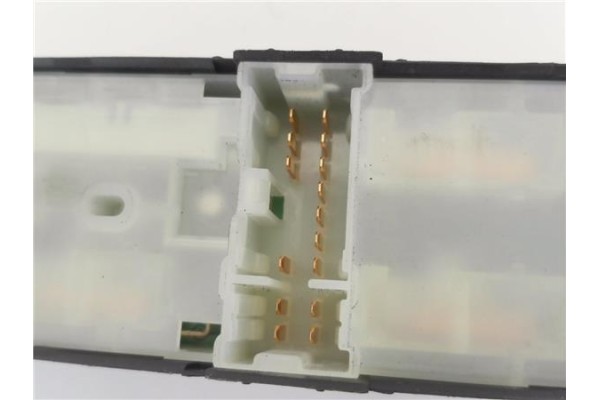 Recambio de mando elevalunas delantero izquierdo para nissan almera tino (v10m) 1.8 básico referencia OEM IAM 25401VB000  