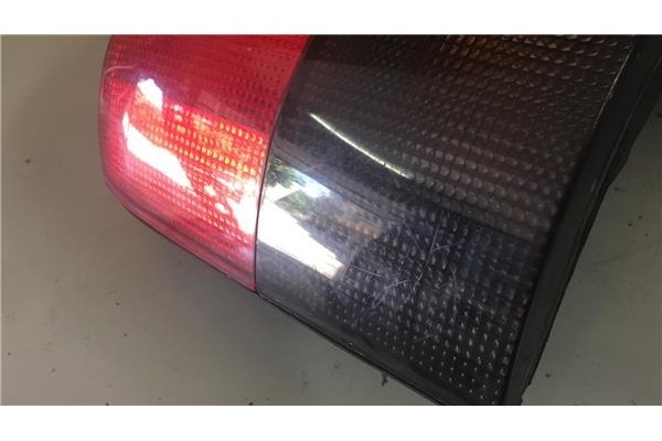 Recambio de piloto trasero izquierdo para renault r 19 berl. con portón (b/c53) 1.4 europa referencia OEM IAM   