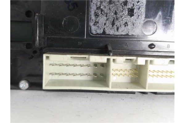 Recambio de mandos climatizador para volkswagen golf iv berlina (1j1) 1.8 t referencia OEM IAM 9341706004  