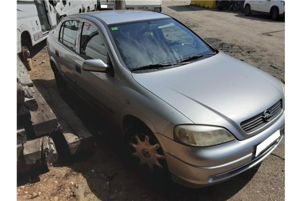opel astra g berlina del año 1999