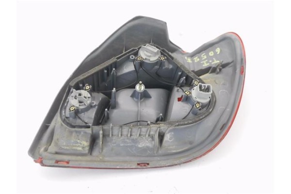 Recambio de piloto trasero izquierdo para toyota yaris (ncp1/nlp1/scp1) 1.3 linea luna referencia OEM IAM 5308701L  