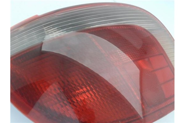 Recambio de piloto trasero izquierdo para toyota yaris (ncp1/nlp1/scp1) 1.3 linea luna referencia OEM IAM 5308701L  