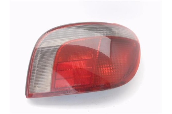 Recambio de piloto trasero derecho para toyota yaris (ncp1/nlp1/scp1) 1.3 linea luna referencia OEM IAM 5308701R  
