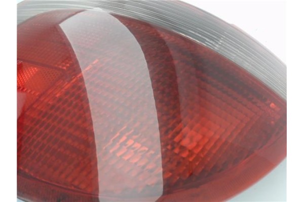 Recambio de piloto trasero derecho para toyota yaris (ncp1/nlp1/scp1) 1.3 linea luna referencia OEM IAM 5308701R  