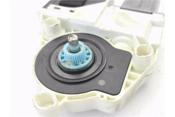 Recambio de motor elevalunas delantero derecho para seat ibiza (6l1) 1.4 fresh referencia OEM IAM 6L2959801 976450104 