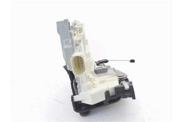 Recambio de cierre electromagnetico trasero izquierdo para seat altea (5p1) 1.9 tdi referencia OEM IAM 1P0839015A  
