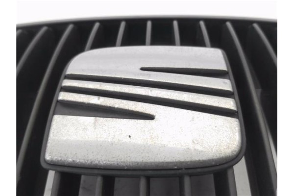 Recambio de rejilla capo para seat ibiza (6l1) 1.4 fresh referencia OEM IAM 6L0853651  