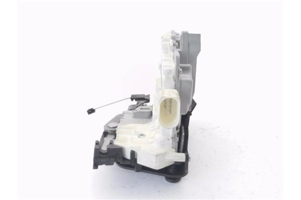 Recambio de cierre electromagnetico trasero derecho para seat altea (5p1) 1.9 tdi referencia OEM IAM 1P0839016A  