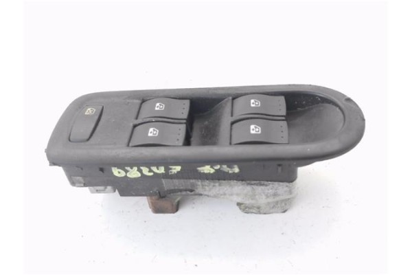 Recambio de mando elevalunas delantero izquierdo para renault scenic ii (jm) 1.4 authentique referencia OEM IAM 8200160603  