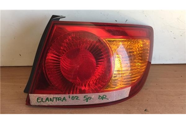 Recambio de piloto trasero derecho para hyundai elantra (xd) 1.6 comfort (5-ptas.) referencia OEM IAM 924022D2  