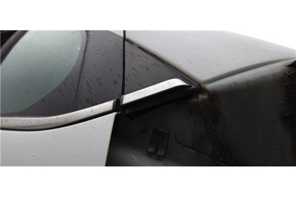 Recambio de guarnecido puerta delantero derecha para citroen c3 1.4 attraction referencia OEM IAM   
