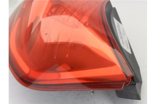 Recambio de piloto trasero derecho para renault scenic ii (jm) 1.4 authentique referencia OEM IAM 8200474327A 2SK0094670250 