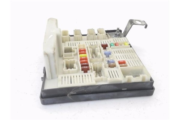 Recambio de caja fusibles/rele para renault scenic ii (jm) 1.4 authentique referencia OEM IAM 820048866  