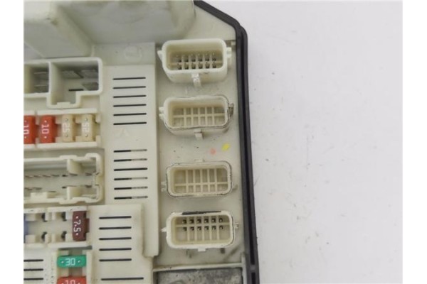 Recambio de caja fusibles/rele para renault scenic ii (jm) 1.4 authentique referencia OEM IAM 820048866  