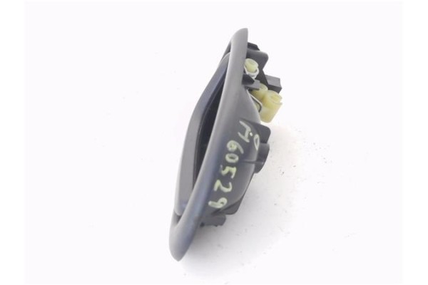 Recambio de manilla int. puerta delantero izquierda para renault clio ii (xbo) 1.4 75cv referencia OEM IAM 8200028994 99035201 