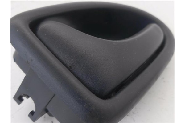 Recambio de manilla int. puerta delantero izquierda para renault clio ii (xbo) 1.4 75cv referencia OEM IAM 8200028994 99035201 