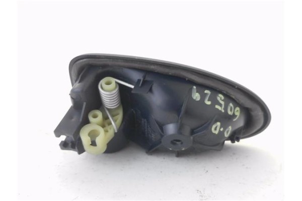 Recambio de manilla int. puerta delantero derecha para renault clio ii (xbo) 1.4 75cv referencia OEM IAM 8200028995 99035101 