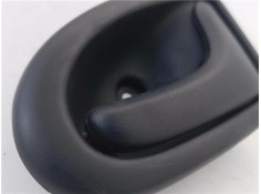 Recambio de manilla int. puerta delantero derecha para renault clio ii (xbo) 1.4 75cv referencia OEM IAM 8200028995 99035101 
