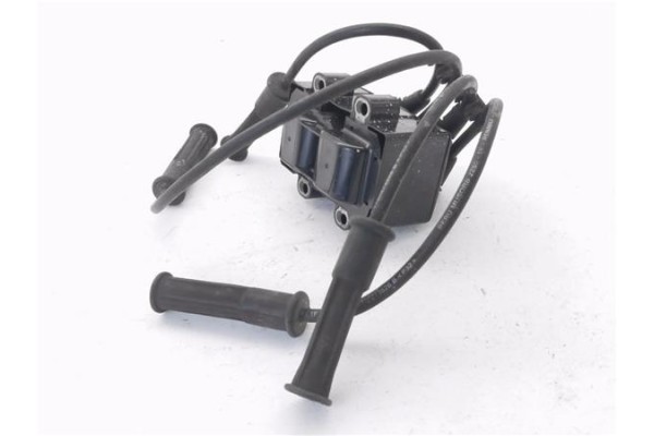 Recambio de bobina encendido para renault clio ii (xbo) 1.4 75cv referencia OEM IAM 245105  