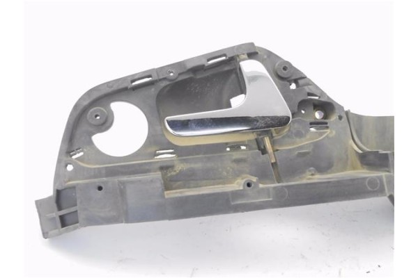 Recambio de manilla int. puerta trasero derecha para seat ibiza (6k1) 1.9 sdi referencia OEM IAM 6K4837114 T4837114 
