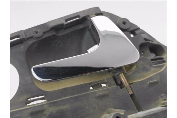 Recambio de manilla int. puerta trasero derecha para seat ibiza (6k1) 1.9 sdi referencia OEM IAM 6K4837114 T4837114 