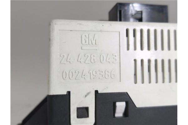 Recambio de reloj horario para opel astra g berlina 1.6 16v referencia OEM IAM 24428043 2419386 