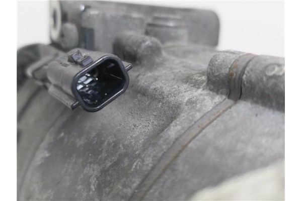 Recambio de compresor aire acond. para renault master iii combi 2.3 l1h1 3,0t referencia OEM IAM 8200848916B  