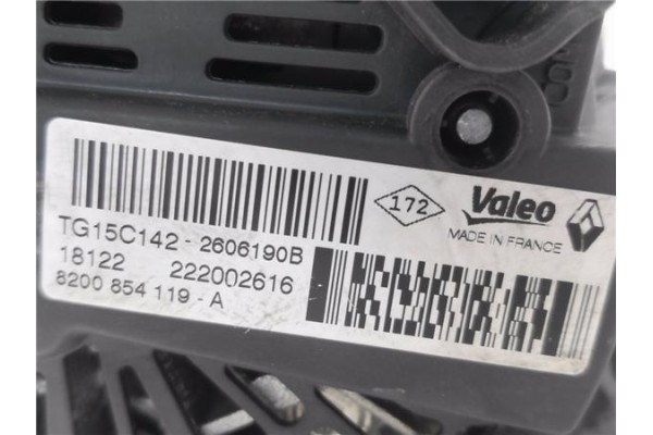 Recambio de alternador para renault master iii combi 2.3 l1h1 3,0t referencia OEM IAM 8200854119A TG15C142 