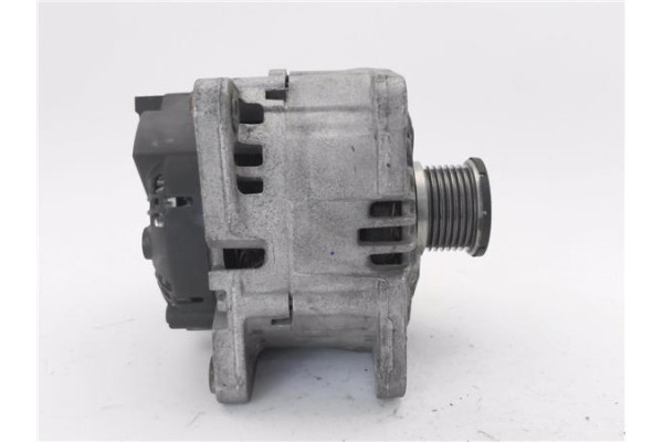 Recambio de alternador para renault master iii combi 2.3 l1h1 3,0t referencia OEM IAM 8200854119A TG15C142 