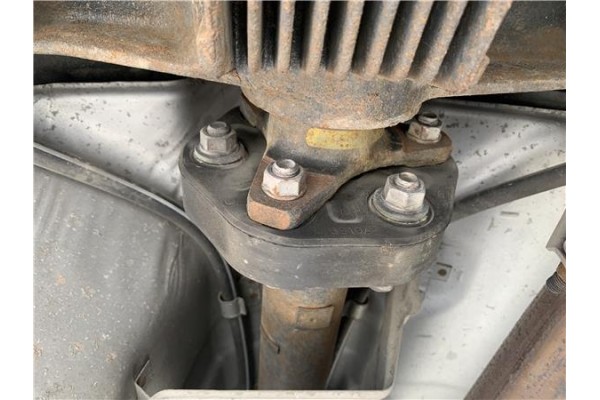 Recambio de cardan trasero para lexus is ii (_xe2_) 220 d (ale20) referencia OEM IAM 16001260152 7,00306E+13 