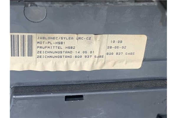 Recambio de tapa bateria para volkswagen polo iv (9n1) 1.4 16v referencia OEM IAM 6Q0937548E 6Q0937550 