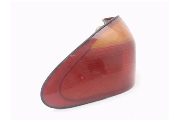 Recambio de piloto trasero izquierdo para ford mondeo fd berl./turnier 1.6 clx berlina referencia OEM IAM 93B613N004DB  