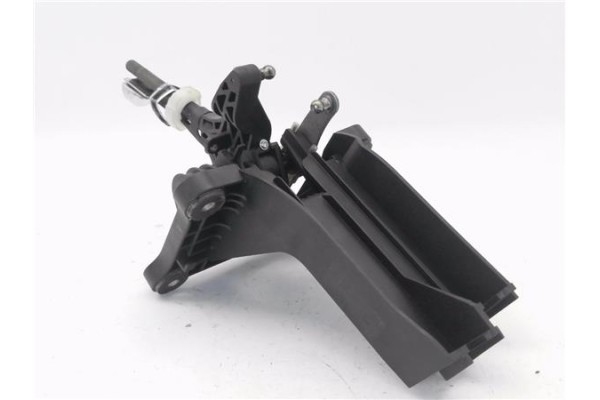 Recambio de palanca de cambio para opel zafira 1.9 cdti referencia OEM IAM 8126100101  