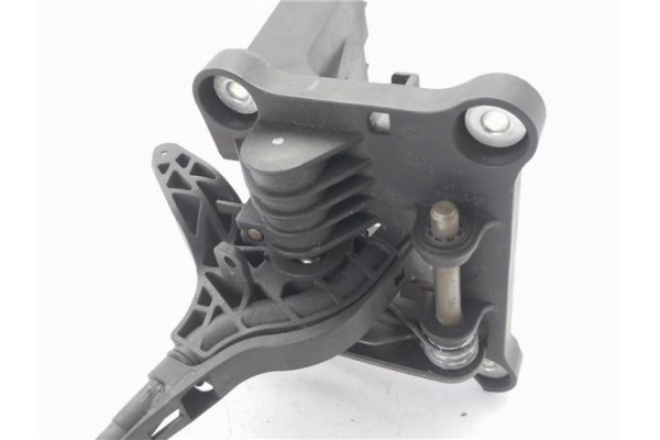 Recambio de palanca de cambio para opel zafira 1.9 cdti referencia OEM IAM 8126100101  