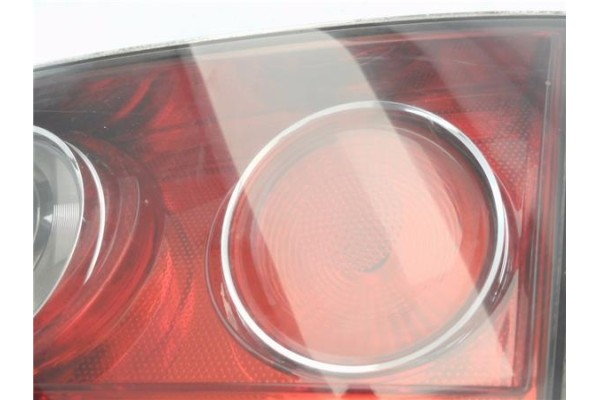 Recambio de piloto porton trasero derecho para seat cordoba berlina (6l2) 1.4 16v referencia OEM IAM 6L5945094 6L5945108 