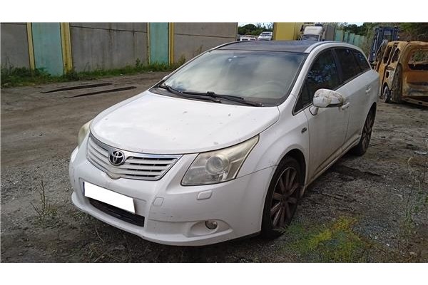 toyota avensis (t27) del año 2010