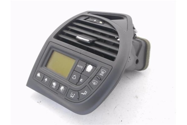 Recambio de rejilla entrada de aire para citroen c4 picasso 1.6 hdi referencia OEM IAM 9650868977 A83007700 