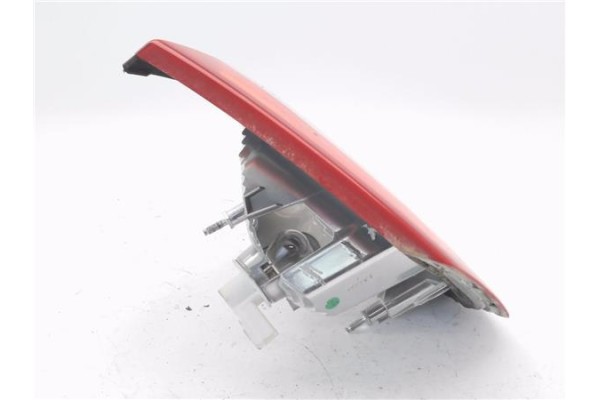 Recambio de piloto porton trasero derecho para citroen c4 picasso 1.6 hdi referencia OEM IAM 9653547677 6351CC 