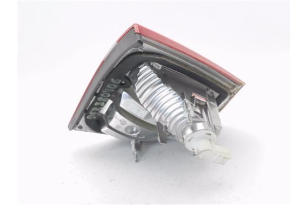 Recambio de piloto porton trasero derecho para citroen c4 picasso 1.6 hdi referencia OEM IAM 9653547677 6351CC 